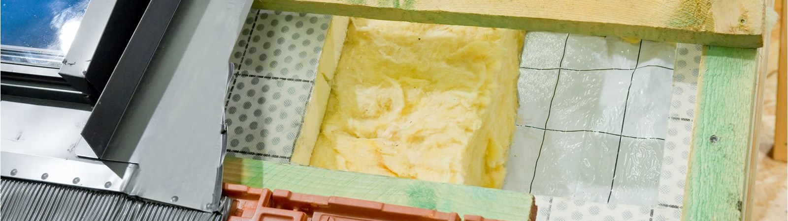 Dachdämmstoffe: Die besten Materialien für wirksame Dachisolierung
